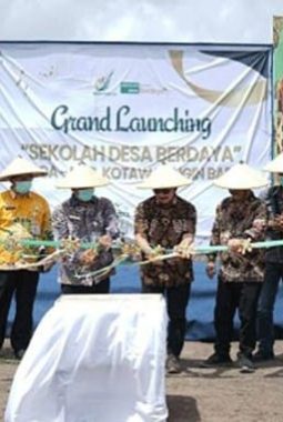 Dorong SDM dan UMKM, BGA Hadirkan Sekolah Desa Berdaya di Kobar