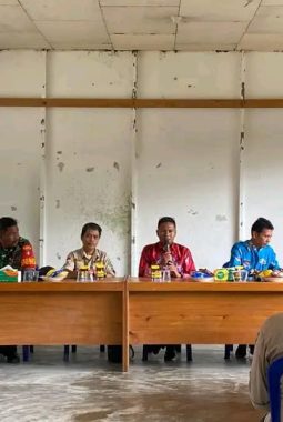 Polsek Timpah Amankan Musdes Penetapan KPM BLT Dana Desa 2026 di Lungkuh Layang