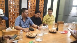 Jefry Era Pranata, SH, M.Kn, saat memberikan keterangan Pers kepada sejumlah awak media (LINTAS KALIMANTAN/Ist)