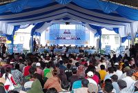 Gubernur H. Agustiar Sabran dan Forkopimda Kalteng serta Bupati Kobar Hj. Nurhidayah dalam acara Gerakan Pangan Murah di Pangkalan Bun 