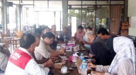 Pertemuan silaturahmi tokoh-tokoh Masyarakat Adat bersama Ormas Adat Dayak dengan Pengurus MAKI Barito Utara  terkait Pelecehan dan Pelanggan Adat Dayak oleh PT. BAT