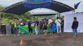 Gambar: Ratusan  warga tumpah ruah ke posko wujud nyata bukti membela hak dan usaha warga. (fhoto:ist/*/red) 