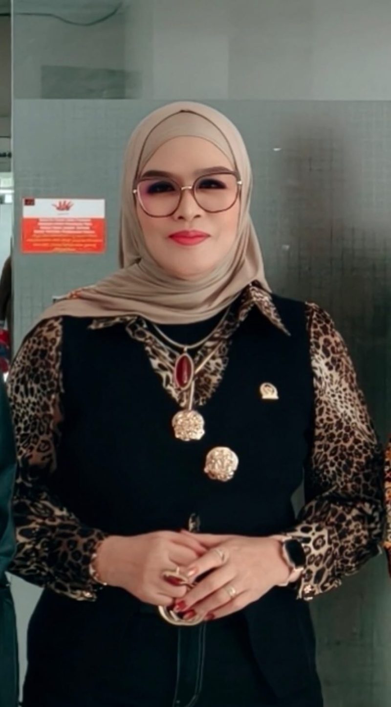 Hj. Sri Neni Trianawaty, Anggota DPRD Barito Utara dari Partai Golongan Karya. (fhoto:ist/*/red-lintaskalimantan.co) 