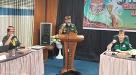 Drs. Yansen A. Binti, MBA Ketua Umum Gerdayak Indonesia, saat menyampaikan sambutan dan membuka secara resmi rakerda Gerdayak Indonesia Jumat 05 Juni 2026 di Palangka Raya. (fboto:ist/*/anung-red) 