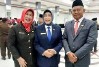 Fhoto Bersama Hj. Mery Rukaini Ketua DPRD Barito Utara bersama Sudiono, Sekretaris DRPD Kabupaten Barito Utara, usai pelantikan baru-baru ini. (fhoto:ist/*/red-lintaskalimantan.co) 