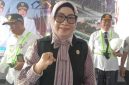 Hj. Nety Herawati, Ketua Komisi I DPRD Barito Utara saat menghadiri Groundbreaking Ceremony, di RT 04, Kelurahan Lanjas, Rabu 1 Juli 2026. (fhoto:ist/*/kai/red-lintaskalimantan). 