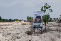 Lokasi lahan untuk perumahan bukan Tambang Galian C, di Kelurahan Baru, Kobar (6/9) (LK/Rdn)